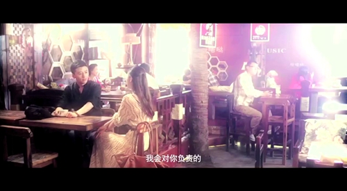 我曾經以為友情可以天長地久，就像愛情和親情一樣，當見到生活了半輩子的夫妻離婚了，才明白原來愛情也會有破碎的一天；當見到相濡以沫大半輩子的父子反目成仇時，才明白原來親情也會有破碎的一天。